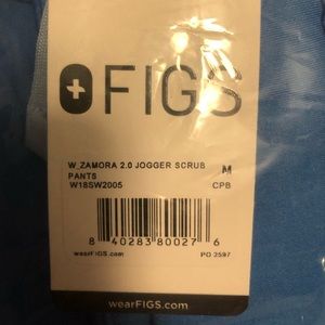 Medium FIGS jogger scrub pants. Capri Blue